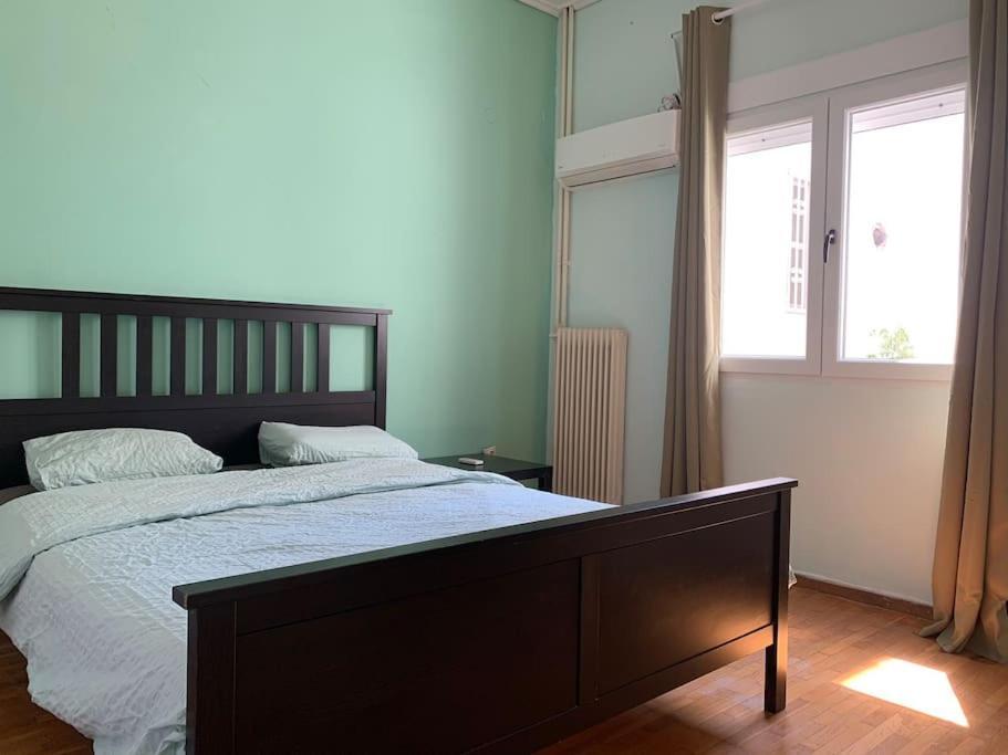 2 Bedroom Apartment 300 Meters Metro Aghios Loanis Athena Bagian luar foto